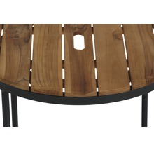 Vue détaillée d''une table de jardin avec plateau en teck et cadre en métal