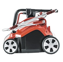 Scarificateur à gazon plié avec roues