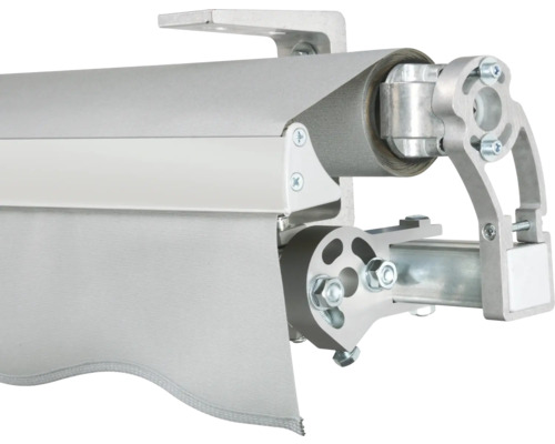 Detailansicht einer Markise mit Aluminiumrahmen und Stoff