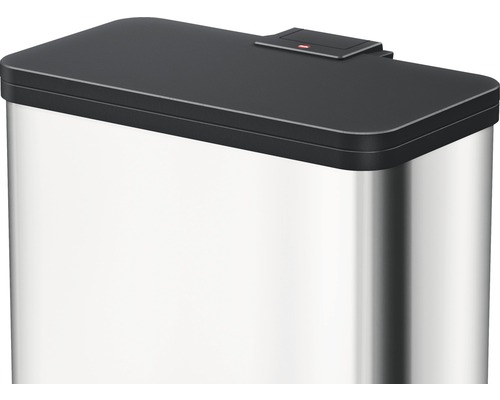 Abfalleimer aus Edelstahl mit schwarzem Deckel