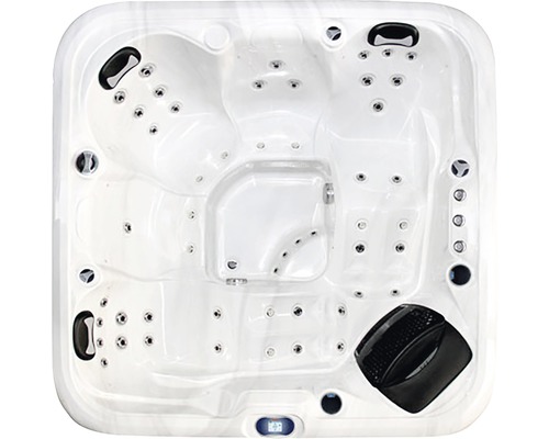 Quadratischer Whirlpool mit mehreren Sitzen und Düsen zur Entspannung