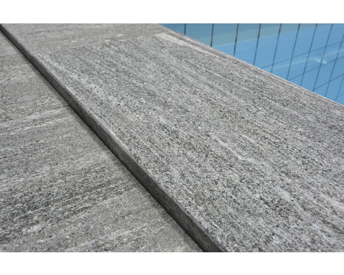 Bordure de piscine en granit