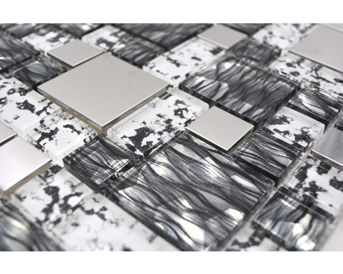 Carreau mosaïque avec éléments en verre et en métal