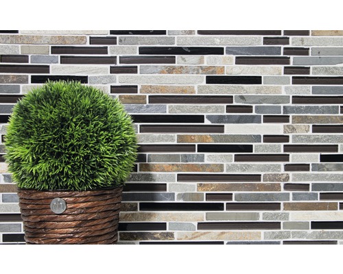 Mosaïque avec arrangement de plantes en pot