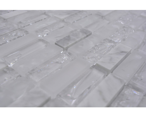 Carreaux de mosaïque en verre et marbre au format paysage