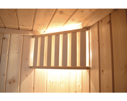 Sauna en bois avec ventilation