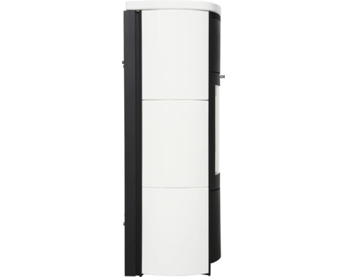 Poêle à bois de forme arrondie en vue latérale