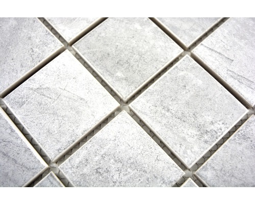 Mosaïque avec pierres carrées