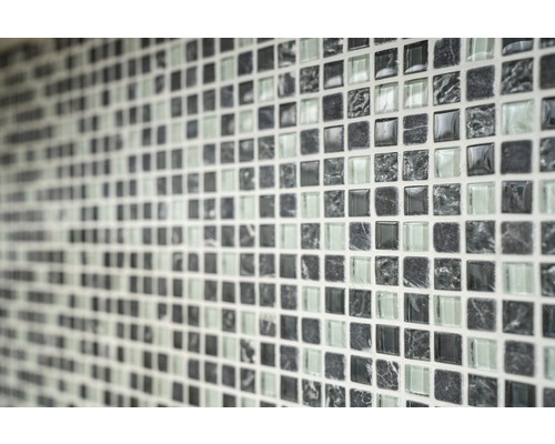 Mur de carreaux de mosaïque avec de petits carreaux carrés