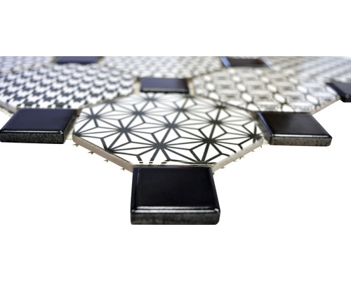 Mosaïque avec motifs géométriques