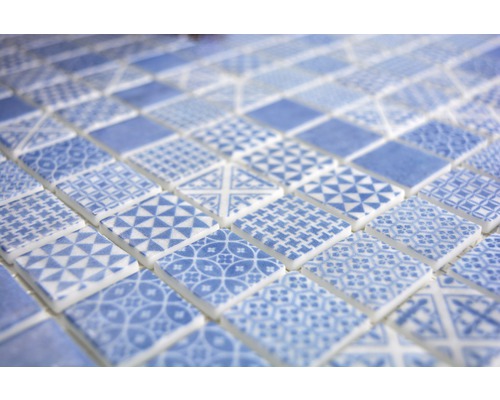 Carreaux de mosaïque avec différents motifs pour la conception des murs et des sols