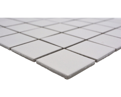 Quadratische Mosaikfliesen aus Keramik