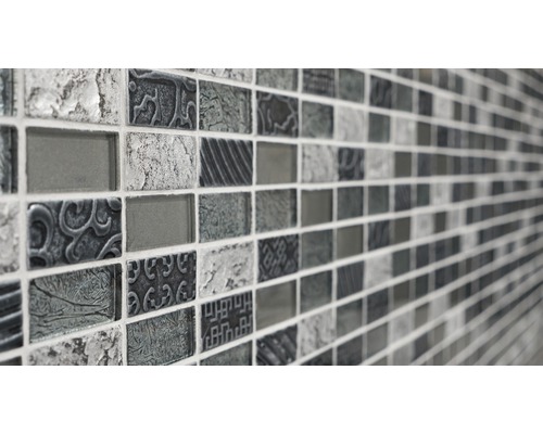 Carreaux de mosaïque avec différentes structures de surface