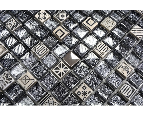 Carreaux de mosaïque avec motifs en verre et en pierre