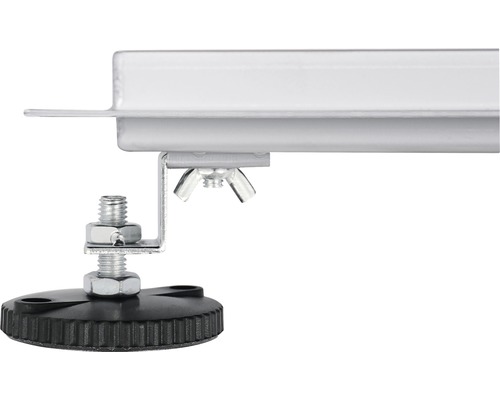 Vue détaillée d''un pied de meuble réglable en hauteur avec filetage et contre-écrou pour le montage