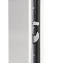 Detailansicht eines Fenstergriffs mit Sicherheitsverriegelung