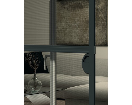 Gros plan d''une porte moustiquaire dans un espace de vie