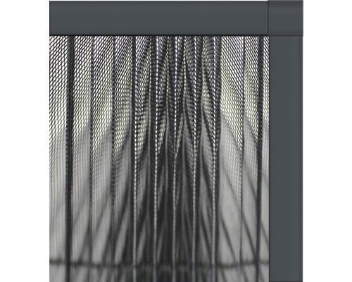 Gros plan d''un store moustiquaire