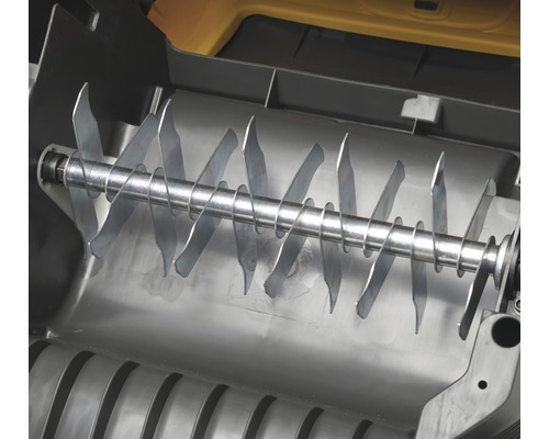 Vue détaillée d''un rouleau de scarificateur pour aérateur de pelouse.