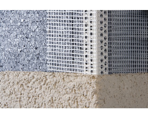 Gros plan d''une isolation de façade avec tissu d''armature et cornière de protection