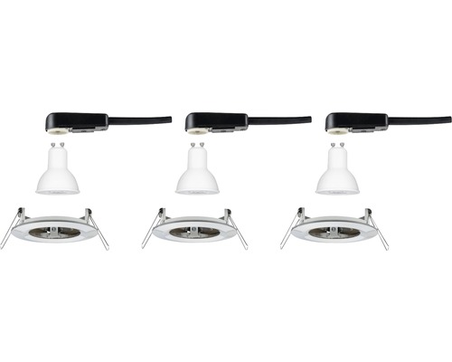 Drei LED-Einbaustrahler zur Deckenmontage