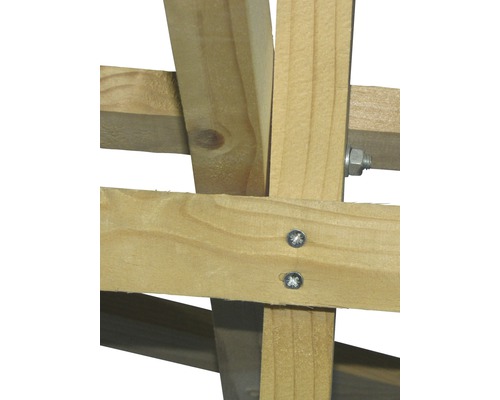 Vue détaillée d''une construction en bois avec vis et écrous