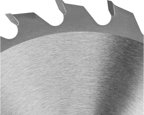 Gros plan d''une lame de scie circulaire