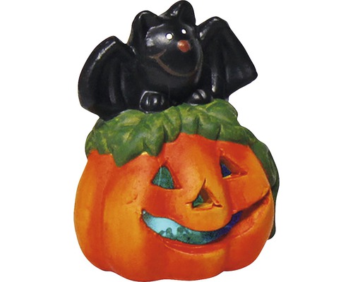Halloween Dekoration mit Kürbis und Fledermaus