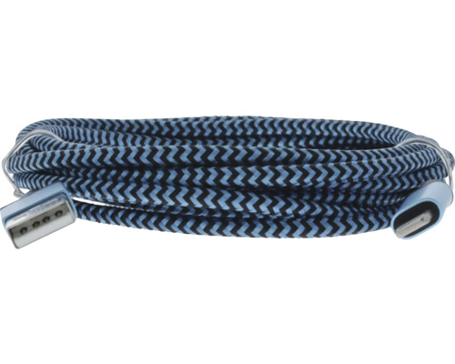 Geflochtenes blau-schwarzes USB-A zu USB-C Ladekabel mit Textilmantel im Zickzack-Muster, aufgerollt.