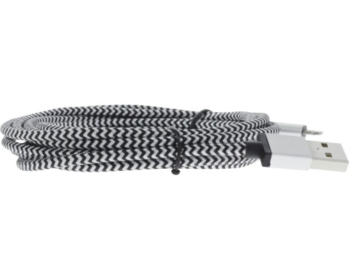 USB-Ladekabel mit Textilummantelung im Zickzack-Muster, USB-A auf Lightning-Stecker, aufgerollt.