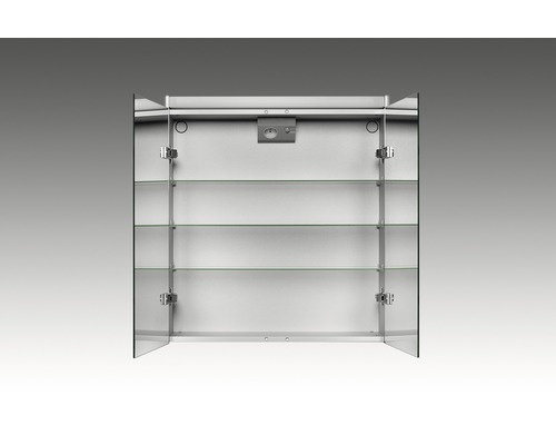 Armoire de toilette ouverte avec trois étagères en verre