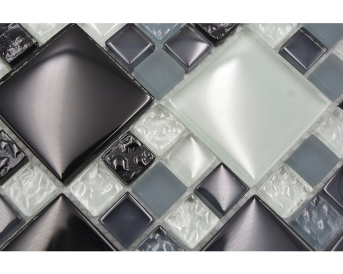 Gros plan d''une mosaïque en verre et céramique