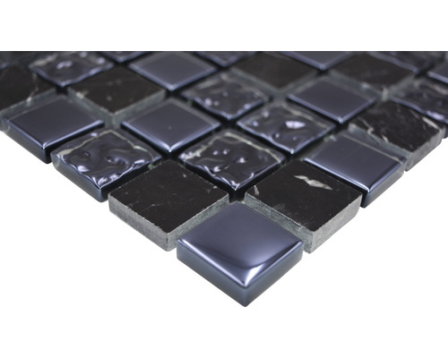 Mosaikfliese mit quadratischen, glänzenden Oberflächen