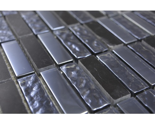 Carreaux de mosaïque avec des éléments rectangulaires.