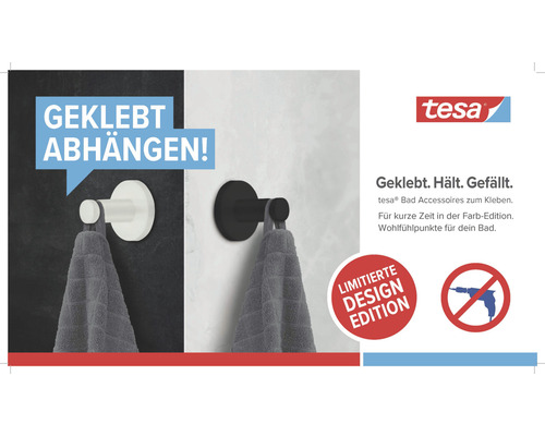 Zwei Handtuchhalter von Tesa zur Wandmontage ohne Bohren