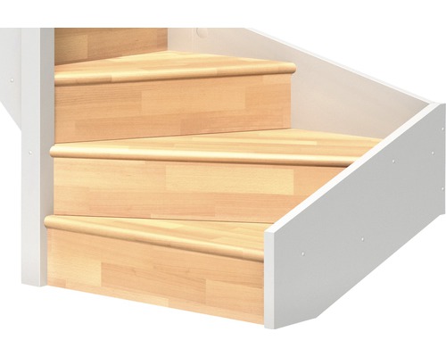 Vue détaillée d''un escalier avec marches en bois et rampe blanche