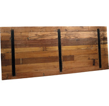 Panneau en bois avec bandes métalliques