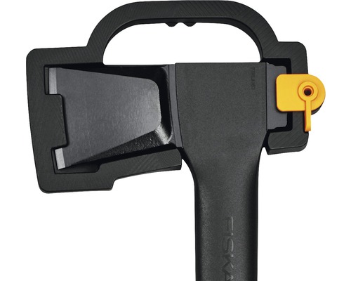 Fiskars Axt mit Klingenschutz