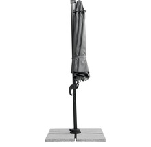 Parasol excentré fermé avec plaque de base pour le jardin.