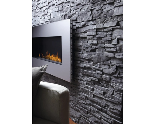 Mur de salon avec plaquettes de parement et cheminée