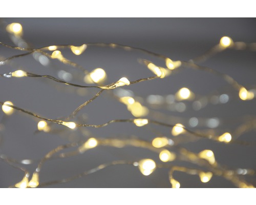 Lichterkette mit kleinen, hellen LED-Lampen