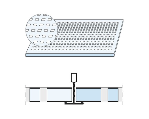 Gros plan d''un plafond acoustique avec des trous carrés et un système de profilés pour le montage au plafond.