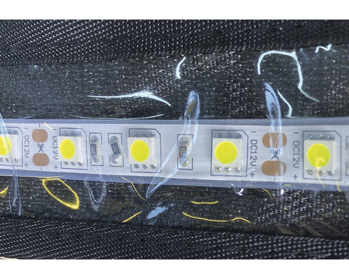 Bande LED avec revêtement de protection transparent