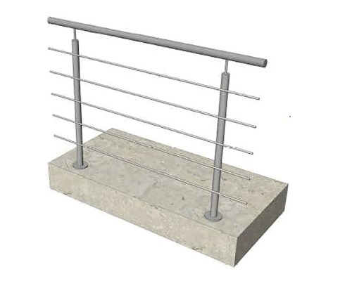 Geländer aus Edelstahl auf Betonfuß