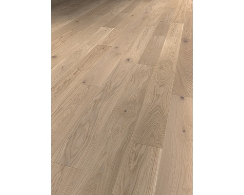 Verlegter Holzboden aus Eiche.