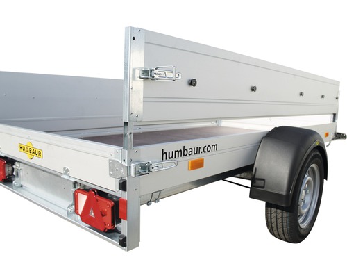 Remorque Humbaur avec hayon arrière ouvert