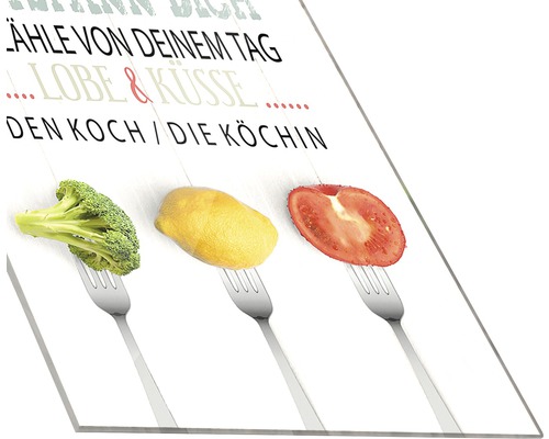 Küchenbild mit Gemüse auf Gabeln und Text