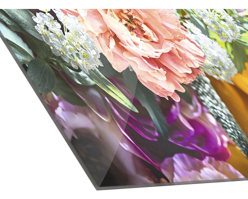Gros plan d''une photographie de fleurs sur une plaque de verre