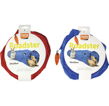 Zwei Spieltunnel für Kleintiere, jeweils mit Verpackung.