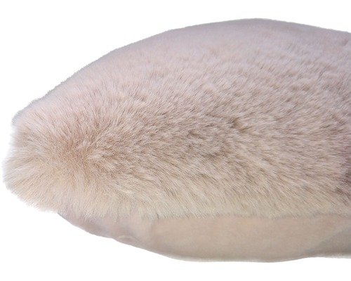 Coussin décoratif avec structure en fourrure